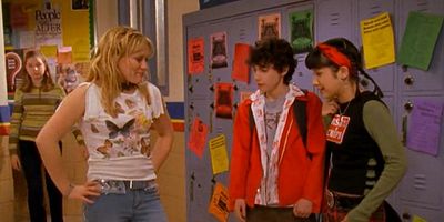 Poster der Serie Best Dressed for Much Less