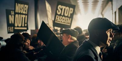 Poster der Serie Mr. Jones