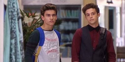 Poster der Serie Un renuncio, sobre ruedas