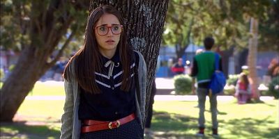 Poster der Serie Celoso por Simón, sobre ruedas