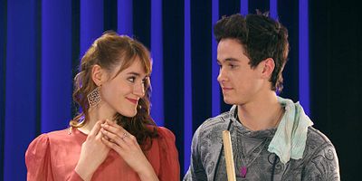 Poster der Serie Secretos del Pasado, Sobre Ruedas