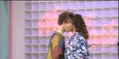 Poster der Serie Breaking Up is Hard to Undo