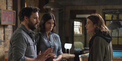 Poster der Serie November Überraschungen