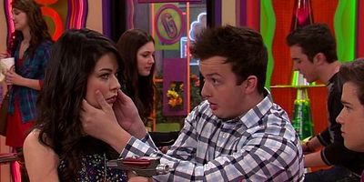 Poster der Serie iBattle Chip