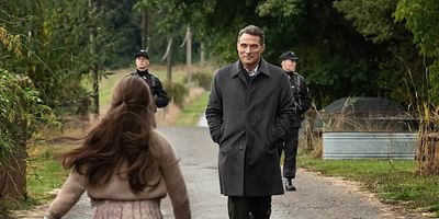 Poster der Serie All Serious Daring