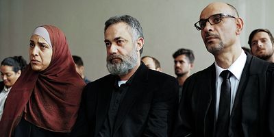 Poster der Serie Chapter 10: A Shaft Into a Dark Tunnel