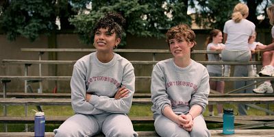 Poster der Serie Die tiefsten, dunkelsten Geheimnisse