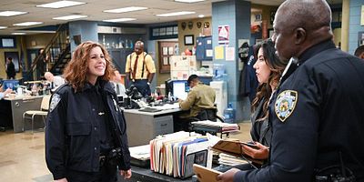 Poster der Serie Debbie