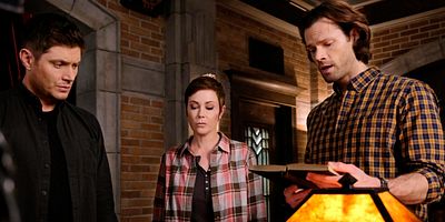 Poster der Serie Galaxy Brain