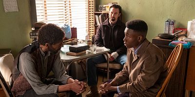 Poster der Serie Nach dem Feuer