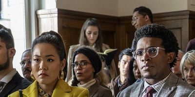 Poster der Serie Through the Looking Glass