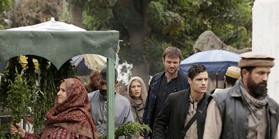 Poster der Serie Zwischen Schwarz und Weiß