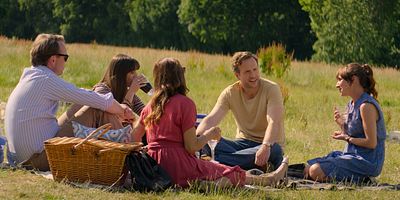 Poster der Serie In der Warteschlange