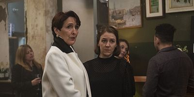 Poster der Serie Management nervt