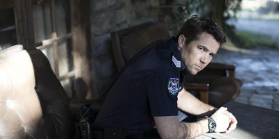 Poster der Serie Ashes to Ashes