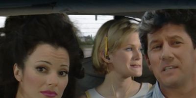 Poster der Serie Zu zweit vorm Altar