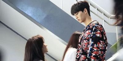 Poster der Serie Der Blitz vor dem Donner