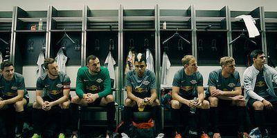 Poster der Serie Abseits