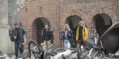 Poster der Serie And This Too Shall Pass