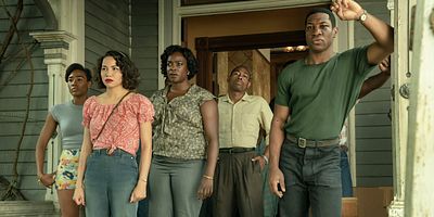 Poster der Serie Holy Ghost