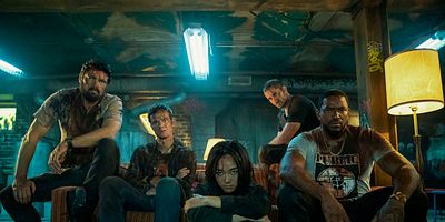 Poster der Serie Over the Hill With the Swords of a Thousand Men