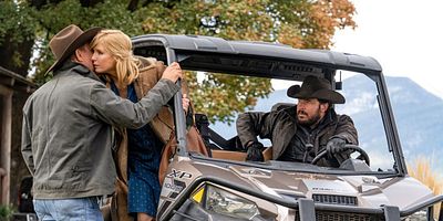 Poster der Serie The World Is Purple