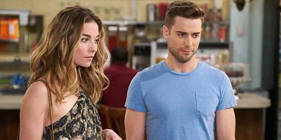 Poster der Serie Start Spreading the News