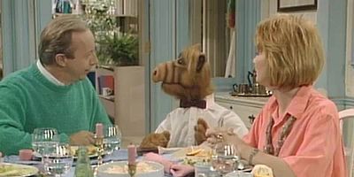 Poster der Serie Stets zu ihren Diensten