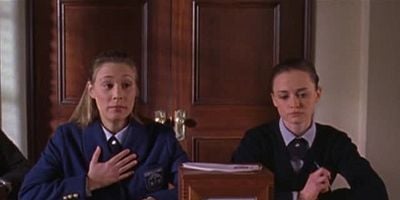 Poster der Serie Wahrheit oder Pflicht