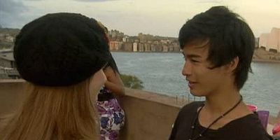 Poster der Serie Learning to Fly