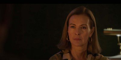 Poster der Serie Esther – Freitag, der 27. November 2015 um 19 Uhr