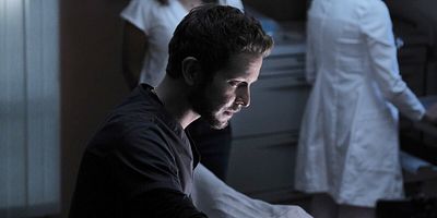 Poster der Serie Requiems & Revivals