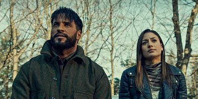 Poster der Serie Sister Rising