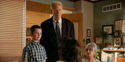 Poster der Serie An Existential Crisis and a Bear That Makes Bubbles