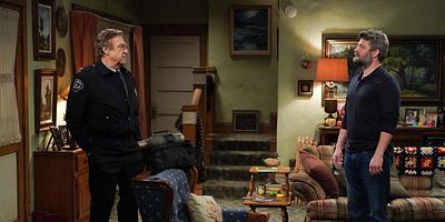 Poster der Serie An Old Dog, New Tricks and a Ticket to Ride