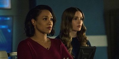 Poster der Serie The One With The Nineties