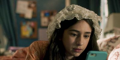 Poster der Serie Cave Coackroaches