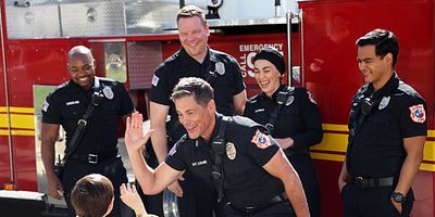 Poster der Serie Freundschaftsdienste