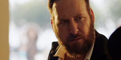 Poster der Serie More Money More Problems