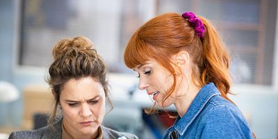 Poster der Serie Cocktail molotov