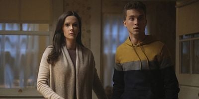 Poster der Serie Loyal Subjekts