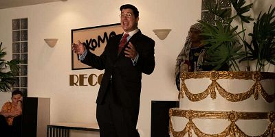 Poster der Serie Three!