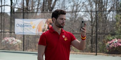 Poster der Serie Lügen kommen ans Tageslicht