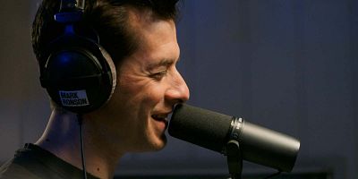 Poster der Serie Auto-Tune