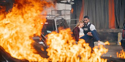 Poster der Serie All That Glitters