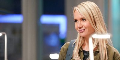 Poster der Serie Change Is A Tough Pill To Swallow