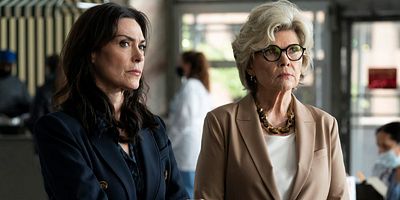 Poster der Serie In a Strange Land