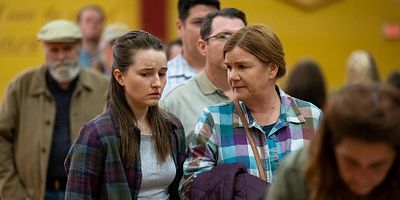 Poster der Serie Black Box Warning