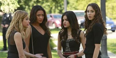 Poster der Serie A' is for A-l-i-v-e