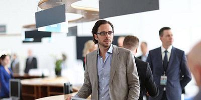 Poster der Serie Hang Wire